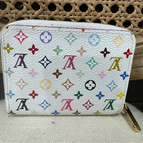 LOUIS VUITTON Murakami Monogram Multicolor Coin/Card Case - Picture 2 of 11